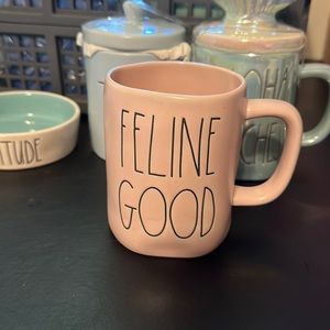 NWOT Rae Dunn Feline Good Mug